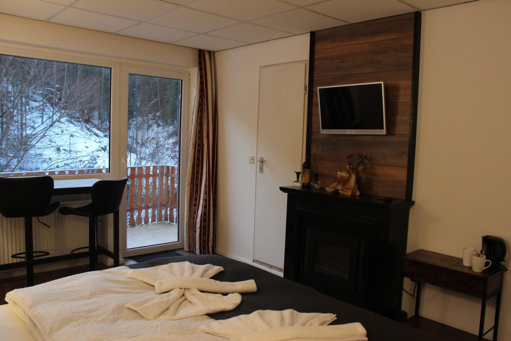 Waldpension Pfeiferhaus Варменщайнах Екстериор снимка